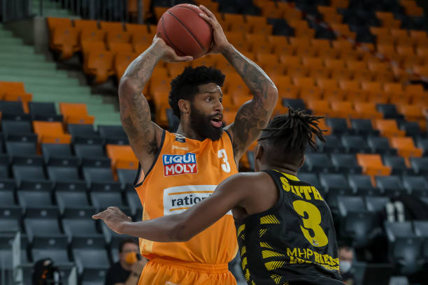 也是一次牵 也是一次牵