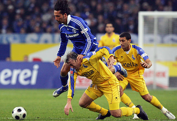 更多的牵制 更多的牵制